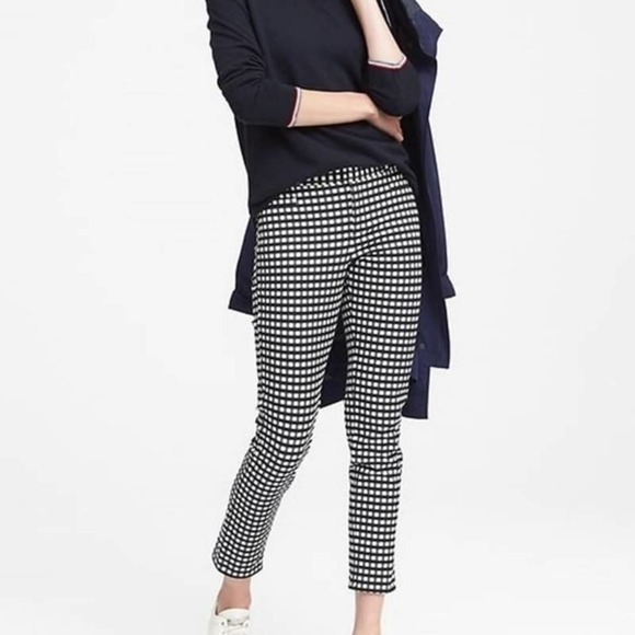 Banana Republic Sloan Skinny Fit Black Grid Print Pants EUC Size 10 - Picture 1 of 7